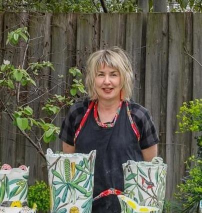 Fiona-in-garden-with-artworks-2 (Edit)