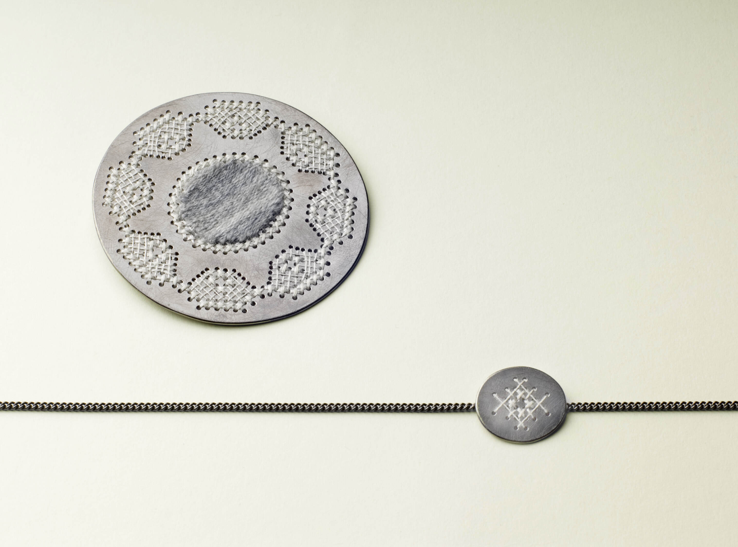 Caro Baertling_Leni_round