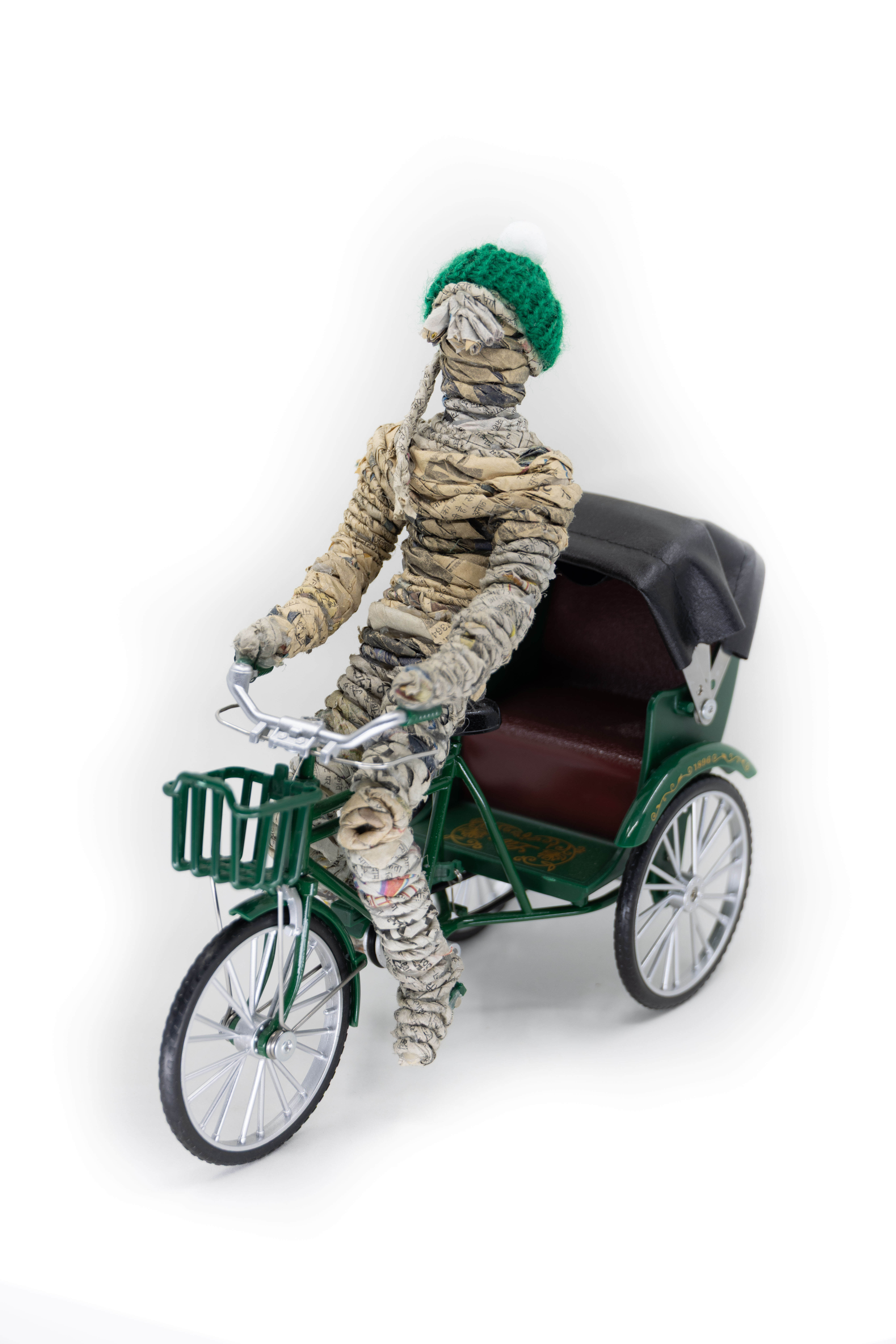 Ride_with_Rhi_Sherree_Halliwell_Sculpture_22x24x9cm_$65