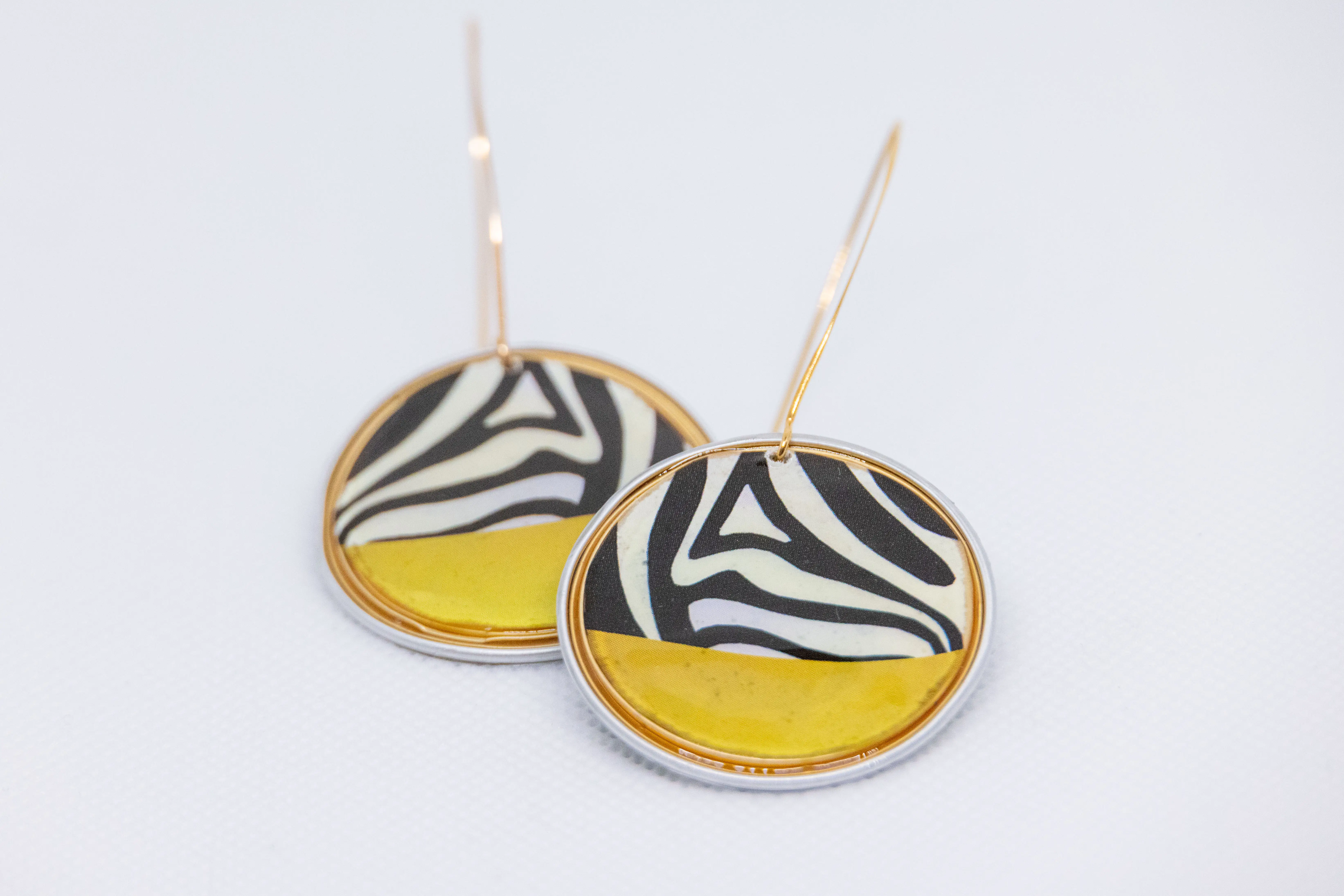 Zebra_sunset_PodEarrings_9cm_$30