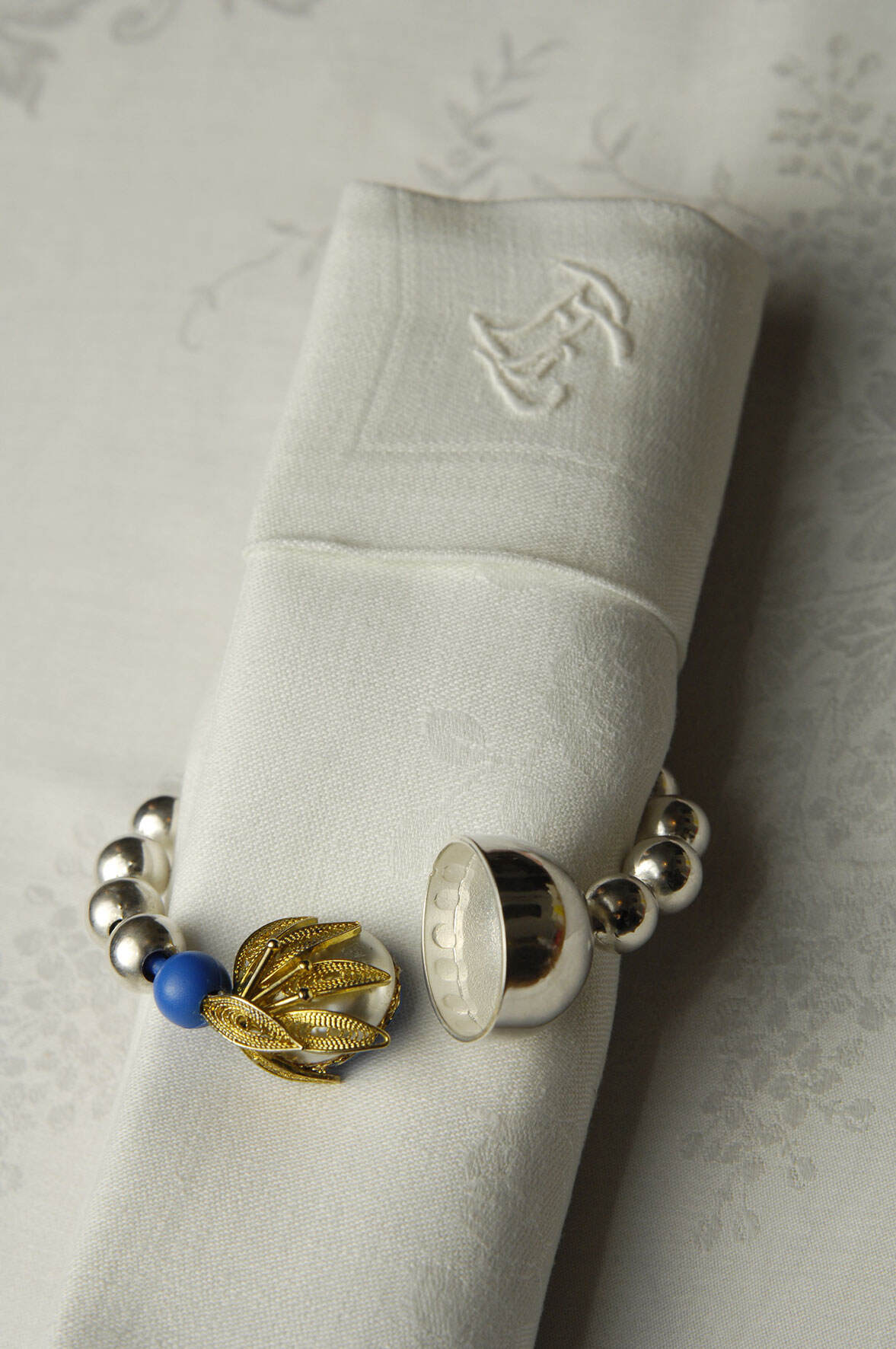 Caro Baertling_napkin_ring