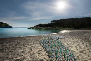 Dirk Krull-Plastic Army Invasion Coast-Digital Photography-120x90cm-2019