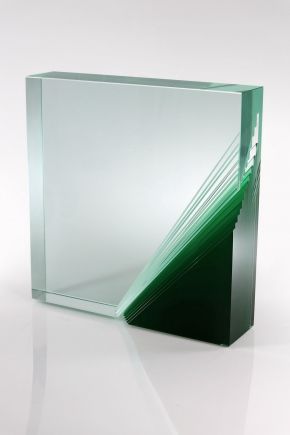 Witold Sliwinski-Sculpture 370-Sculpture on glass-20x20x5cm-2015