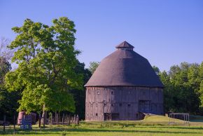 dana-round-barn-etsy